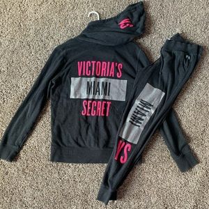 Victoria Secret Lounge Set